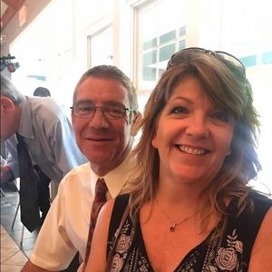 Meet your Posher, Lori